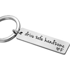 سلسلة مفاتيح آمنة وسيم للقيادة مع هدية تذكير بالحب الأولية والشخصية لصديقك أو زوجك، سلسلة مفاتيح EDC in Kuwait