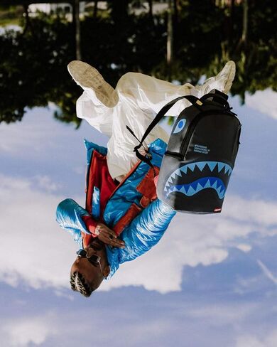 Sprayground SHARK CENTRAL LATE ARRIVAL DLXSV BACKPACK in Kuwait