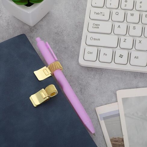 5 قطع من حاملات الأقلام للحافظة، حامل مشبك قلم معدني قابل للتعديل مع حلقة زنبركية قابلة للسحب ملحق حامل أقلام معدني للكمبيوتر المحمول والمكتب المنزلي (ذهبي) in Kuwait
