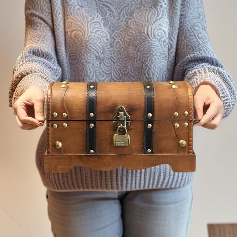 صندوق صندوق كنز خشبي عتيق من SwallowLiving مع قفل - صندوق تخزين مزخرف مقاس 12.2 × 7.1 × 7.1 بوصة للتذكارات والمجوهرات والهدايا ونمط صندوق القراصنة مع قفل مركب، بني in Kuwait