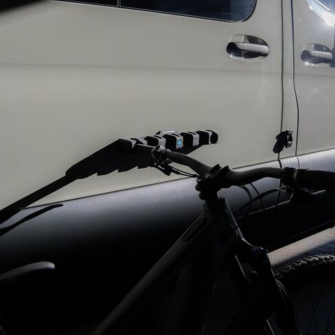 Gravity Grabber Grabb Bar - مسند ترس مغناطيسي للسيارة للزلاجات وألواح التزلج على الجليد والدراجات والأعمدة والقضبان والمعدات الخارجية | حامل السيارة السيليكون | تخزين الباب الخلفي | 1 قطعة in Kuwait