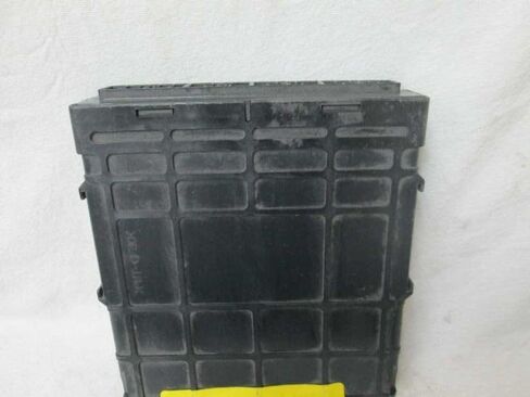 محرك ECM وحدة التحكم الإلكترونية كوبيه 3.0L يناسب 05 سيبرينغ 1860A017 in Saudi Arabia