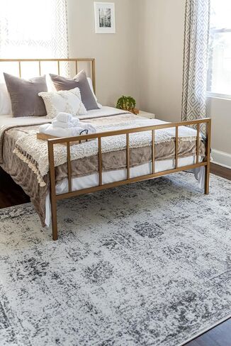 Unique Loom Sofia Collection Area Rug - Casino (5' 1" x 8' Rectangle, Black/ Ivory) in Saudi Arabia