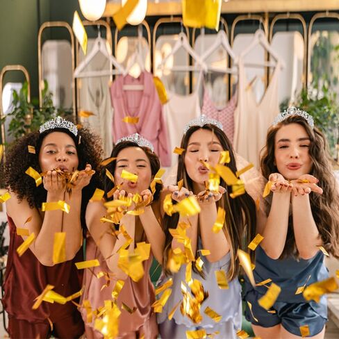 تاج لوناريفو ووشاح فارغ، تاج كريستالي فضي مع وشاح أبيض عادي للنساء والفتيات، مخصص لحفلات الزفاف، وأعياد الميلاد، والحفلات الراقصة، والعروس، والتخرج، ومسابقة الجمال، والأم المستقبلية in Kuwait