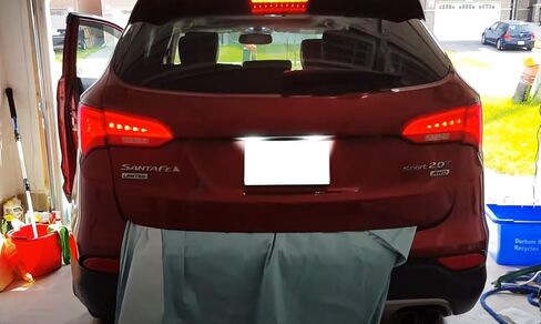 مجموعة إضاءة لوحة ترخيص LED كاملة 3 وات من iJDMTOY OEM-Fit متوافقة مع سيارات Hyundai Santa Fe SUV 2013-2018، مدعومة بثنائيات LED بيضاء زينون 18 قطعة in Saudi Arabia