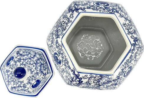 برطمان زنجبيل من السيراميك والبورسلين باللونين الأزرق والأبيض مقاس 35.56 سم من Galt International، مزهرية على شكل جرة ديكور منزلي من Galt International in Kuwait