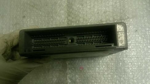 وحدة التحكم الإلكترونية للمحرك ECM MT تناسب 00 Focus 98AB-12A650-ZF 98AB12A650ZF in Saudi Arabia