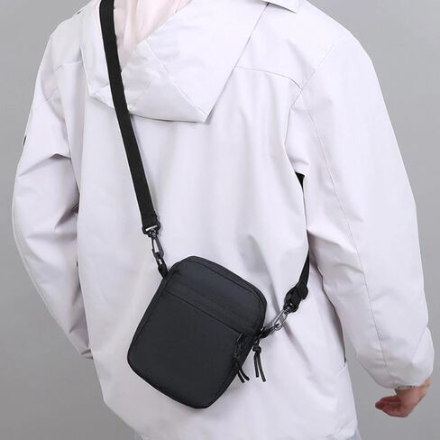 1Pc Men's Shoulder Bag, Small Crossbody Bag, Men's Crossbody Suitable For Daily Life And Travel in Saudi Arabia