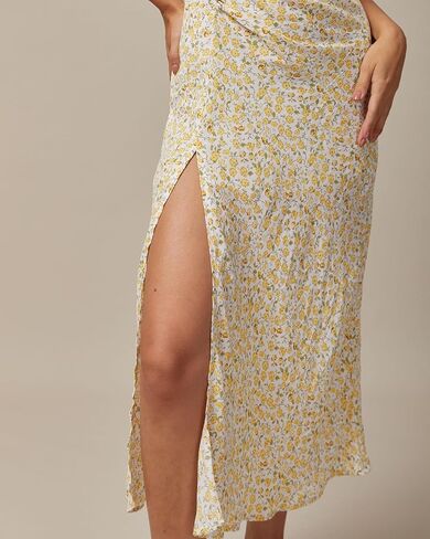 فستان RIHOAS Boho متوسط ​​الطول مزين بالزهور للنساء - تصميم بفتحة رقبة دائرية، فستان كاجوال للشاطئ والحديقة لقضاء العطلات in Kuwait
