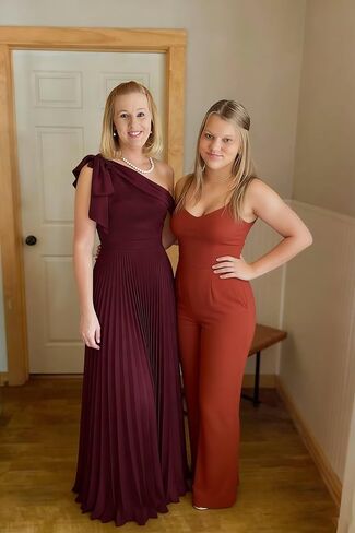 One Shoulder Satin Bridesmaid Dresses for Women Pleated High Waist A Line Formal Dress with Bow in Saudi Arabia