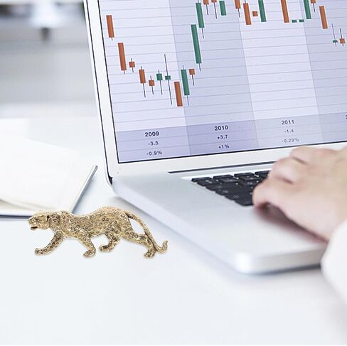VOSAREA Brass Statue Retro Leopard Statue Desktop Leopard Figurine Desktop Table Top Ornament Decoration in Saudi Arabia