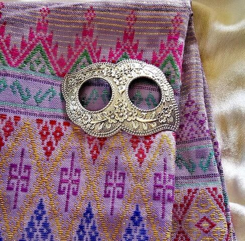 سارونغ مشبك محفورة التايلاندية كليب حزام ل Chud التايلاندية ساباي التايلاندية زي التايلاندية الرقص تنورة وشاح العلاقات تايلاند خمر نمط المرأة اللباس التبعي لوحة فضية مستديرة 1 قطعة in Kuwait