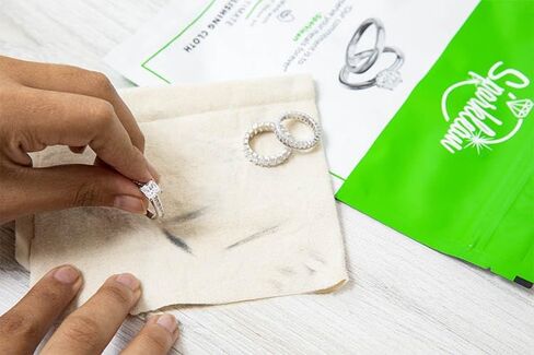 SPARKLEAN Complete Jewelry Cleaning Kit – Ammonia-Free Jewelry Cleaner Spray, Precision Pen & Polishing Cloth for Silver, Gold, Diamond Ring Cleaner in Kuwait