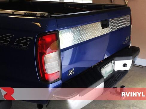 طبقة تغليف السيارة من الفينيل ذات اللون الفضي من Rvinyl Diamond Plate - 1 قدم × 3 قدم - لفة ورق السيارة مع تقنية إطلاق الهواء والظهر اللاصق in Saudi Arabia