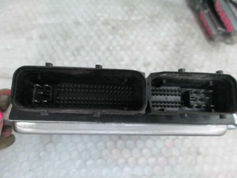 Engine ECM Control Module 4.2L Fits 06 07 Compatible with VW Compatible with Touareg 4D0 907 560 DF 4D0907560DF in Saudi Arabia