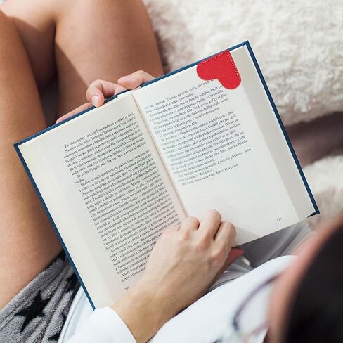 8 Pcs Leather Heart Bookmarks, Bookmarks for Women, Cute Heart Bookmark Corner, Book Marks for Teachers Students School Office Home Supplies in Kuwait