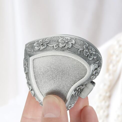 صندوق هدايا مجوهرات معدني عتيق، حقيبة تنظيم تخزين حلية صغيرة على شكل قلب للخاتم/الأقراط/القلادة/المسبحة، صندوق حامل الكنز التذكاري لتزيين خزانة الملابس بجانب السرير (النمط 1) in Kuwait