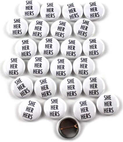 أزرار LGBTQ+ She/Her/Hers هي الضمائر المفضلة لدي - دبابيس ملونة ودائرية متينة لحقائب الظهر والسترات والأشرطة والأحداث - مثالية لاحتفالات الفخر - 1 بوصة (25 حزمة) in Kuwait