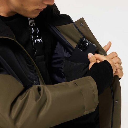 Oakley Mens Range Recycled Jacket 2.0, Army Green, Large in Saudi Arabia