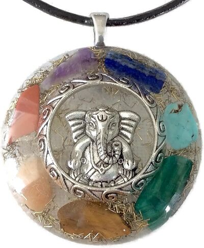 قلادة أورغون مع قلادة من الفضة لورد غانيشا جانباتي وأحجار سبعة شاكرا الطبيعية. قطر 1.6 بوصة. صنع في الولايات المتحدة الأمريكية in Kuwait