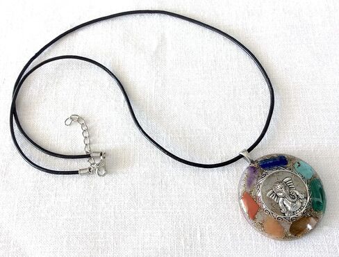 قلادة أورغون مع قلادة من الفضة لورد غانيشا جانباتي وأحجار سبعة شاكرا الطبيعية. قطر 1.6 بوصة. صنع في الولايات المتحدة الأمريكية in Kuwait