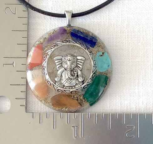 قلادة أورغون مع قلادة من الفضة لورد غانيشا جانباتي وأحجار سبعة شاكرا الطبيعية. قطر 1.6 بوصة. صنع في الولايات المتحدة الأمريكية in Kuwait