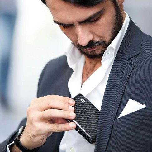 حامل بطاقة أصلي من ألياف الكربون مع قفل معدني، حماية RFID ضد الاحتيال وإزالة المغناطيسية، محفظة صغيرة الحجم، Smart Case موديل OSLO in Kuwait