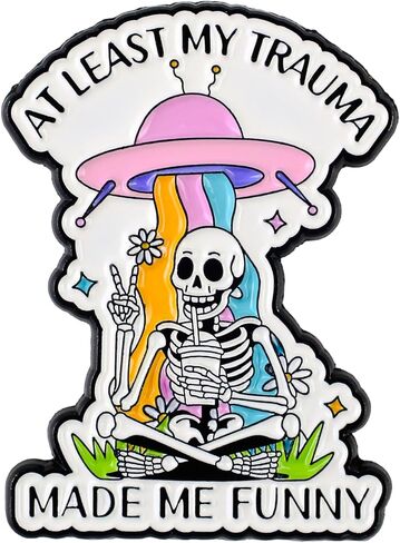 على الأقل My Trauma Made Me Funny UFO Skeleton Pin Brooch، دبوس مينا فكاهة داكنة، هدية لزميل عمل صديق وقح ساخر، دبابيس للتوعية بالصحة العقلية، شارة طية صدر السترة بهيكل عظمي علامة السلام، إكسسوارات مواقف مضحكة in Saudi Arabia