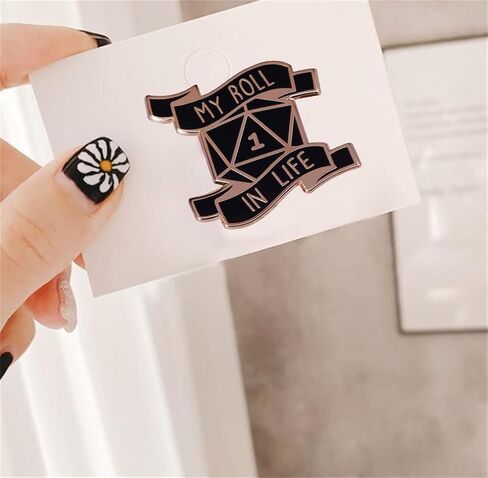 دبوس بروش من كوبول مطبوع عليه عبارة "My Roll in Life" Critical Fail D20 من خليط معدني من الستيل بدون احجار كريمة in Saudi Arabia