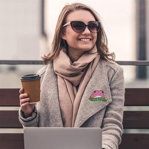 الضمائر هو له لطيف الضفدع المينا دبوس الوردي الضفدع بروش ظهره الملابس التلبيب مضحك الحيوان شارة مجوهرات هدية للأصدقاء الأطفال هدية in Kuwait