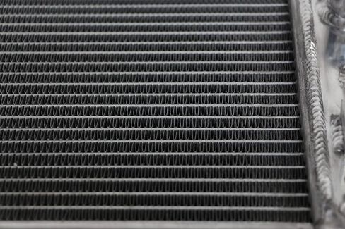 3 Row Radiator Fits 1997-2004 Chevrolet Corvette Base Coupe 2-Door 5.7L 350Cu. V8 C5 Z06 Polished Aluminum 24.75"×18" in Saudi Arabia