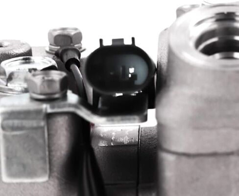 A/C Compressor 7SEU17C for Mercedes-Benz C230, C240, C280, C300, C320, C350, CL500, CL550, CL63 AMG, CLK320, CLS500, E320, E500, GL350, GL450, GL550, ML350, ML500, ML550, R350, R500, S350, S430. QR in Kuwait