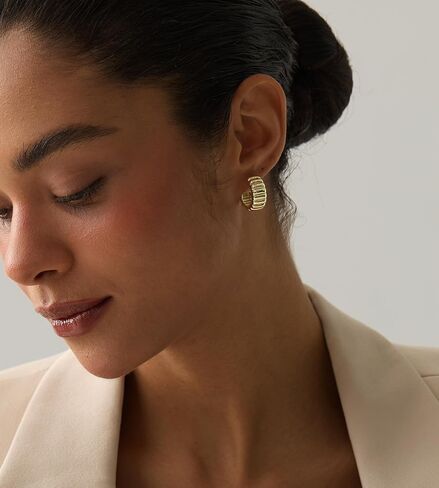 ASHINE أقراط دائرية مضلعة مكتنزة مضادة للحساسية للنساء - أقراط هاجي مطلية بالذهب عيار 14 قيراط أقراط كرواسون جريئة عصرية لارتداء العمل اليومي in Kuwait