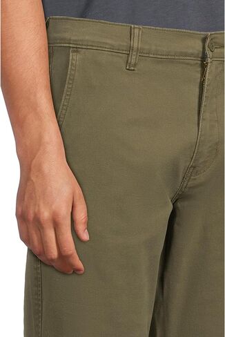 Levi's® XX Standard Taper Chino Olive Night 31 30 in Saudi Arabia