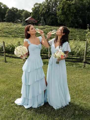 Chiffon Spaghetti Straps Bridesmaid Dresses Long with Slit Pleated Tiered Evening Formal Dress in Saudi Arabia
