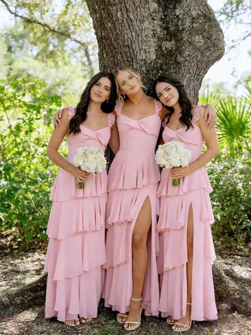 Chiffon Spaghetti Straps Bridesmaid Dresses Long with Slit Pleated Tiered Evening Formal Dress in Saudi Arabia