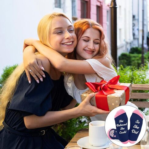 هدايا ملهمة للنساء، عيد الميلاد، التخرج، يوم المرأة العالمي، عيد الأم، عيد الحب، التشجيع، الدعم العاطفي، هدايا إيجابية تحفيزية، جوارب مريحة ذات مغزى للنساء in Kuwait