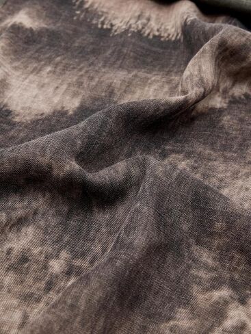 John Varvatos mens Marco Scarf in Saudi Arabia