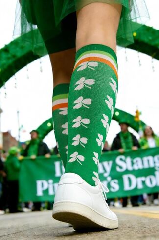 Veachog St Patricks Day Shamrock Socks, Halloween Skeleton Socks for Men Women Adult in Kuwait