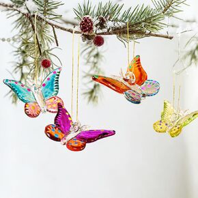 مجموعة من 4 قطع زينة معلقة على شكل فراشة كريستالية لعيد الميلاد مقاس 1.7 بوصة، حلي زجاجية للفراشات، هدايا لشجرة عيد الميلاد in Kuwait