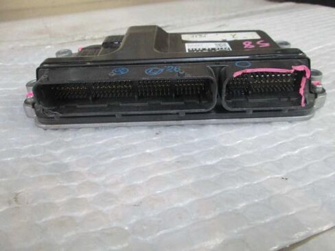 وحدة التحكم في المحرك ECM 2.0L AWD تناسب 13 متوافقة مع Mazda CX-5 PE1P 18 881E PE1P18881E in Kuwait