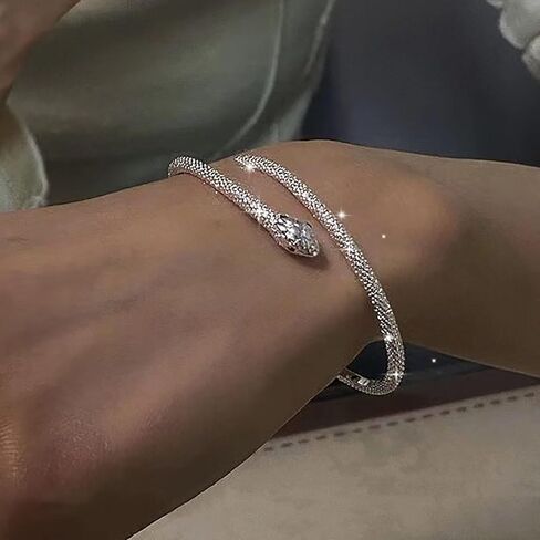 سوار Punk Snake Bangle - سوار الثعبان الفضي مع سحر متلألئ - مجوهرات الحيوانات in Kuwait