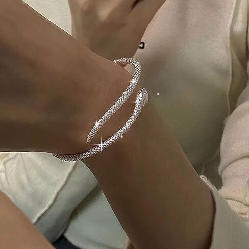 سوار Punk Snake Bangle - سوار الثعبان الفضي مع سحر متلألئ - مجوهرات الحيوانات in Kuwait