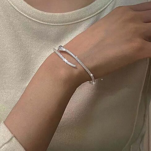 سوار Punk Snake Bangle - سوار الثعبان الفضي مع سحر متلألئ - مجوهرات الحيوانات in Kuwait