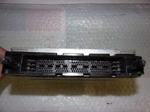 Engine ECM Electronic Control Module 02-04 Compatible with Volvo 60 Series P08675155A 08675155A in Saudi Arabia