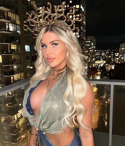 JeVenis Medusa Headpiece Medusa Crown Gold Snake Headband Costume Accessories Goddess Women Halloween Christmas Party Costume in Saudi Arabia