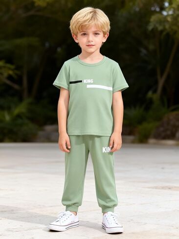 طقم بدلة رياضية للأولاد مكون من قطعتين، تي شيرت برسومات بأكمام قصيرة وبنطال رياضي (4Y-7Y) ملابس صيفية غير رسمية in Kuwait