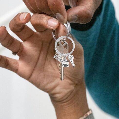 سلسلة مفاتيح New Home، 2026 مغامرات معدنية على شكل منزل فضي، تذكار للذكرى السنوية الرومانسية، هدية إغلاق لسمسار عقارات الزوجين، ملحق الشقة الأولى in Saudi Arabia