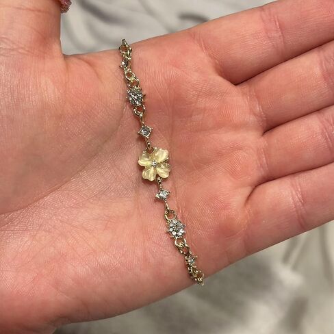 Adjustable Gold Floral Bracelet for Women - Dainty Gold Flower Bracelet, Cute Floral Jewelry for Party, Daily Commute & Vacation in Kuwait