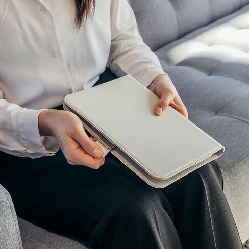 غطاء الكمبيوتر المحمول Orbitkey KonMari - خلاصة خالية من الجلد مع حلقة قلم وفتحات للبطاقات وتخزين المستندات | منظم احترافي بسيط للملاحظات والمجلات والاجتماعات والحمل اليومي، A5 (حجري) [منتج مكتبي] in Saudi Arabia